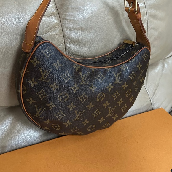 ❤️ RARE Louis Vuitton CROISSANT bag❤️ 💼 - Picture 12 of 15